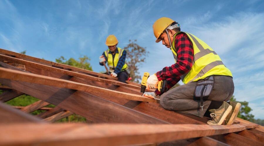 Professional Flat Roofing Installation services in Roark, KY